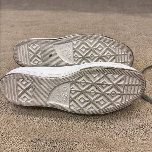 Converse Low Top Sneakers | Sage Green w/ Rose Gold Eyelets - Picture 3 of 4